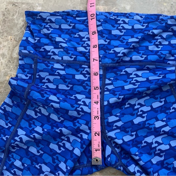 Vineyard Vines Yoga Pants Fitness Leggings Small Royal Blue Whale Print 23” - Picture 9 of 12